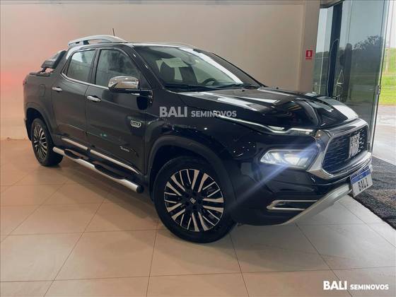 FIAT TORO 2.0 16V TURBO DIESEL RANCH 4WD AT9 FIAT TORO 2.0 16V TURBO DIESEL RANCH 4WD AT9